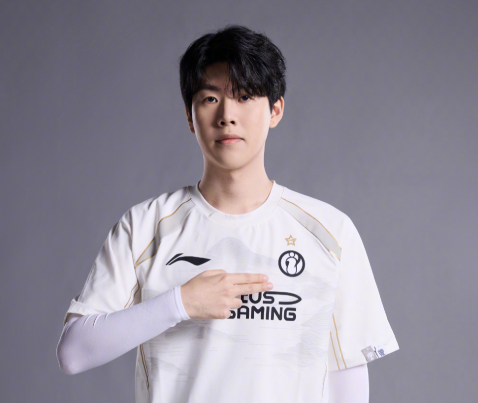 瞩目的NB 瞩目的NB